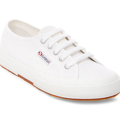 Superga – The Classic Lace Sneaker in White